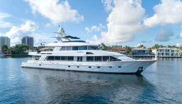 Favor charter yacht