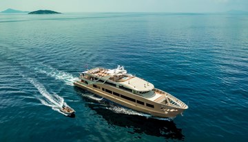 Vanora charter yacht