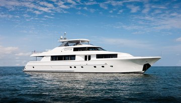 Hannah charter yacht