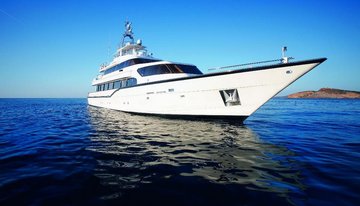 Carmen Serena charter yacht