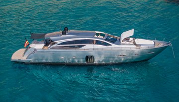 Wahoo charter yacht