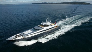 Aura charter yacht