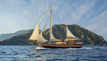 Sude Deniz charter yacht