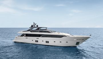 Raph Seven charter yacht