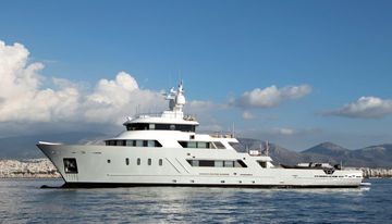 Masquenada charter yacht