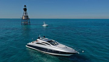 Lion charter yacht