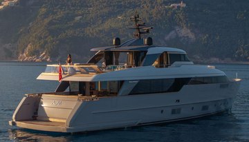 AM charter yacht