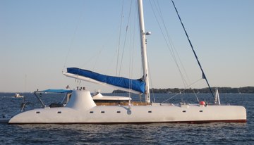 Catbird charter yacht