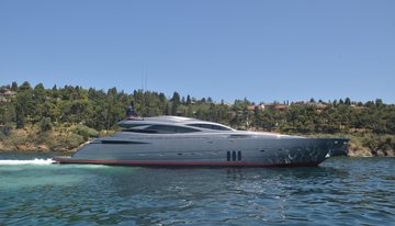 Ginger charter yacht