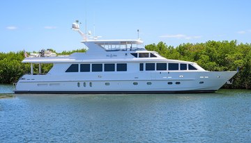 Ozsea charter yacht