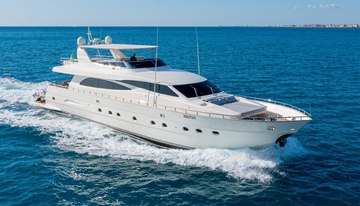 Minou charter yacht