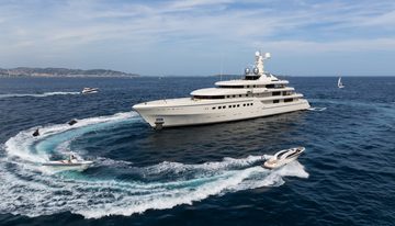Romea charter yacht