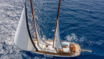Kavira II charter yacht