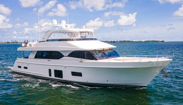 Live Mas charter yacht