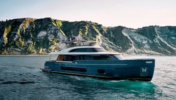 Blue Eyes charter yacht