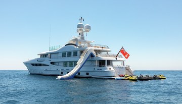 La Mirage charter yacht
