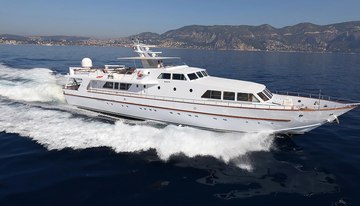 Nauta Teaser charter yacht