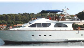 Lola II charter yacht