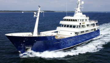 Cupani charter yacht