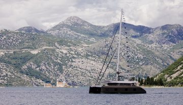 Gyrfalcon charter yacht