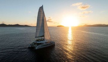 Lyra charter yacht
