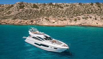 Seawater charter yacht