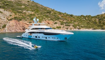 Le Verseau charter yacht