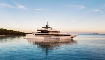 Eva4Eva charter yacht