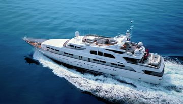 Il Sole charter yacht