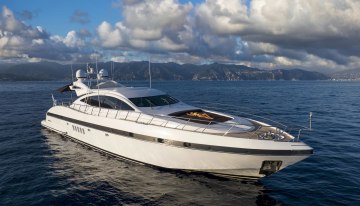 Manu charter yacht