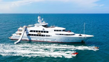 Mia Elise II charter yacht