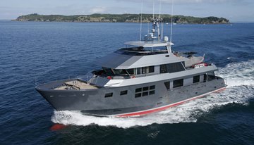 Akiko charter yacht