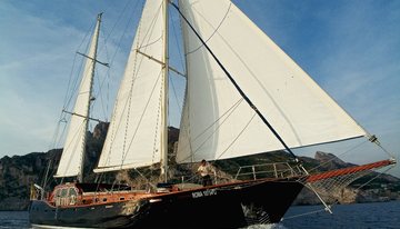 Montecristo charter yacht