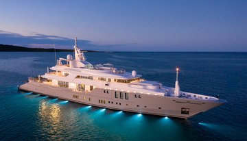 Siren charter yacht