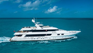 Lisa Mi Amore charter yacht