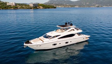 Shine R charter yacht