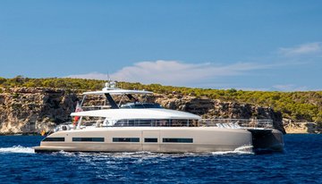 Sasta charter yacht