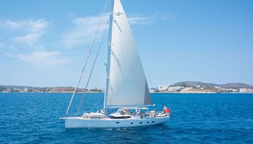 Champagne Hippy charter yacht