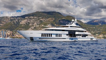 Life Saga charter yacht