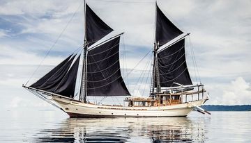 Silolona charter yacht