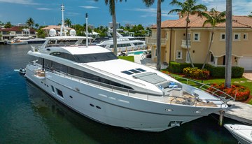 Beachfront II charter yacht