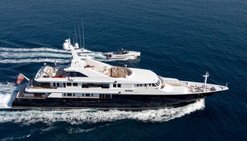 Helios charter yacht