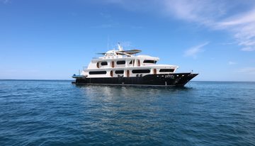 Petrel charter yacht