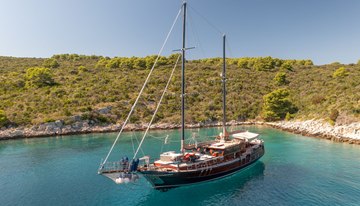 Pacha charter yacht