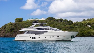 Squalo charter yacht
