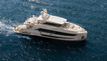 Orraia charter yacht