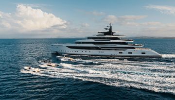 Silver Fox charter yacht