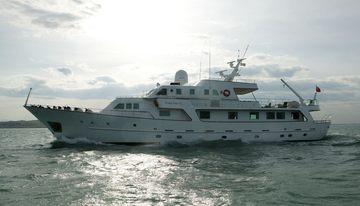 South Paw C charter yacht