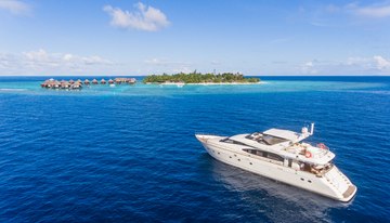 Nawaimaa charter yacht