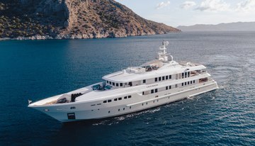 OCeanos yacht charter in Hydra